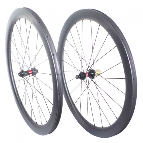 gravel carbon wheels